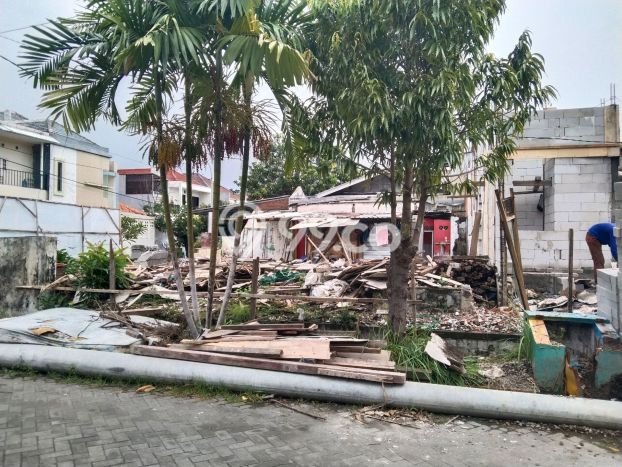 Kos-kosan Dijual di Tenggilis Mejoyo, Surabaya, 14 KT, 14 KM, Bangunan 150m2 Kos-kosan Dijual di Tenggilis Mejoyo, Surabaya, 14 KT, 14 KM, Bangunan 150m2
