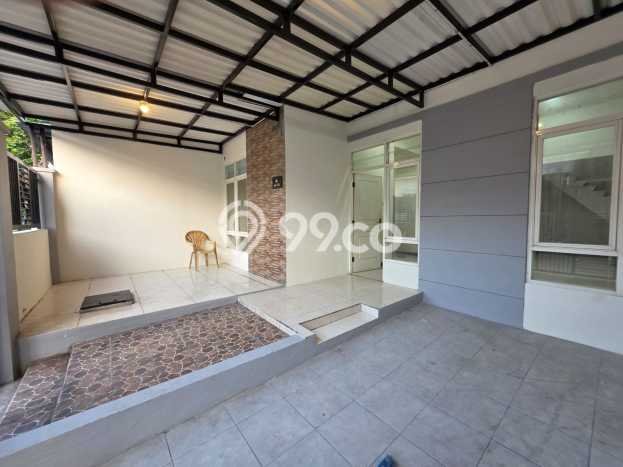 For Sale Rumah 3 Kamar Lokasi Ideal Nyaman dan Strategis di Sidoarjo For Sale Rumah 3 Kamar Lokasi Ideal Nyaman dan Strategis di Sidoarjo