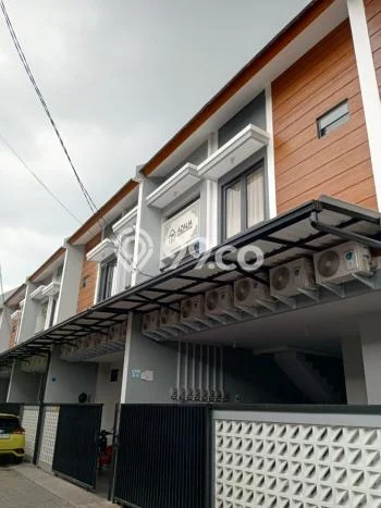 Rumah Kost Dijual di Jambangan, Surabaya, Spesifikasi 7 KT, 7 KM, 110m2 Rumah Kost Dijual di Jambangan, Surabaya, Spesifikasi 7 KT, 7 KM, 110m2