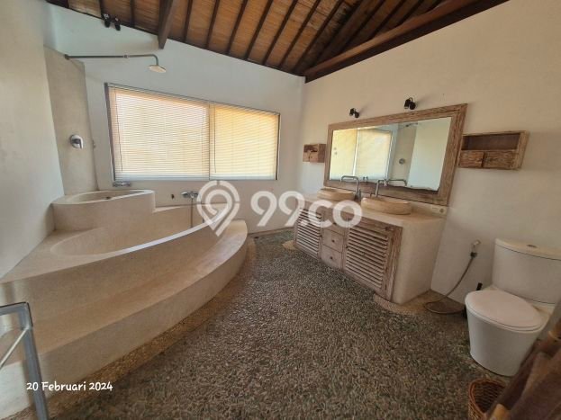 PRIME LOCATION! Rumah Strategis area Canggu, LT 500m² Bangunan 300m² PRIME LOCATION! Rumah Strategis area Canggu, LT 500m² Bangunan 300m²