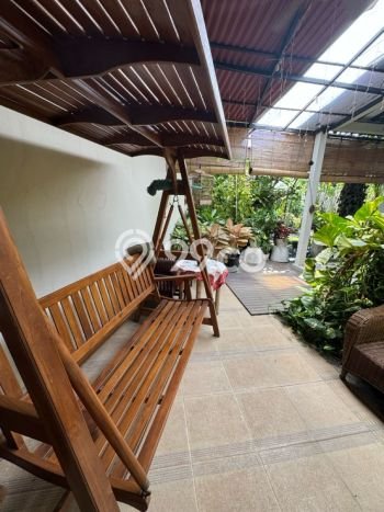 Hunian Mewah LB 400m2 Siap Pakai Desain Elegan di Jimbaran, Badung Hunian Mewah LB 400m2 Siap Pakai Desain Elegan di Jimbaran, Badung