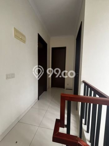 Rumah Eksklusif Dijual LT 225m2 di BSD, Tangerang Selatan Rumah Eksklusif Dijual LT 225m2 di BSD, Tangerang Selatan