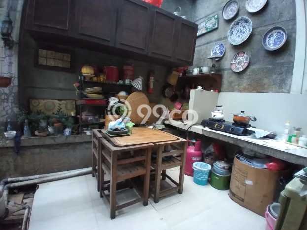Dijual Hunian Mewah dengan Fasilitas Sekitar Lengkap di Kebayoran Lama, Jakarta Selatan Dijual Hunian Mewah dengan Fasilitas Sekitar Lengkap di Kebayoran Lama, Jakarta Selatan