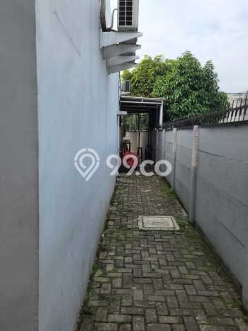 Area Ramai! Komersial Dijual di Depok untuk Bisnis Luas Bangunan 1000m2 Area Ramai! Komersial Dijual di Depok untuk Bisnis Luas Bangunan 1000m2