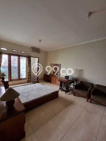 Rumah Eksklusif Dijual LT 240m2 di Batununggal, Bandung Rumah Eksklusif Dijual LT 240m2 di Batununggal, Bandung