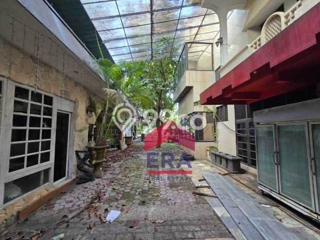 Lokasi strategis! Rumah siap pakai disewakan di Pontianak Selatan LB 460m2 Lokasi strategis! Rumah siap pakai disewakan di Pontianak Selatan LB 460m2