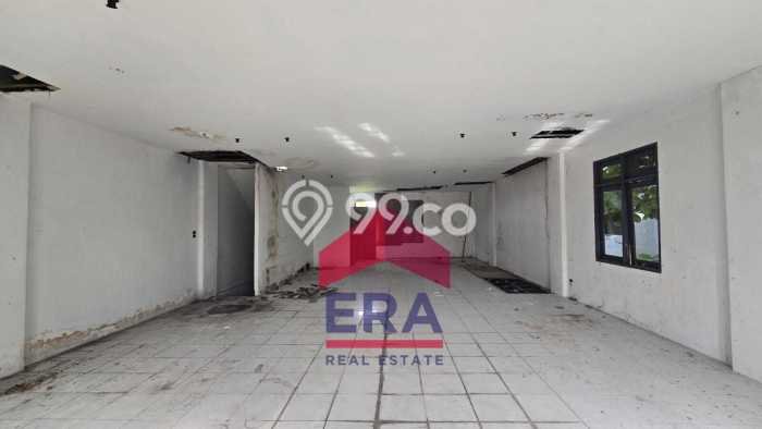 Unit Ruko Dijual di Pontianak Selatan Pontianak Luas Tanah 308m2, Luas Bangunan 360m2 Unit Ruko Dijual di Pontianak Selatan Pontianak Luas Tanah 308m2, Luas Bangunan 360m2