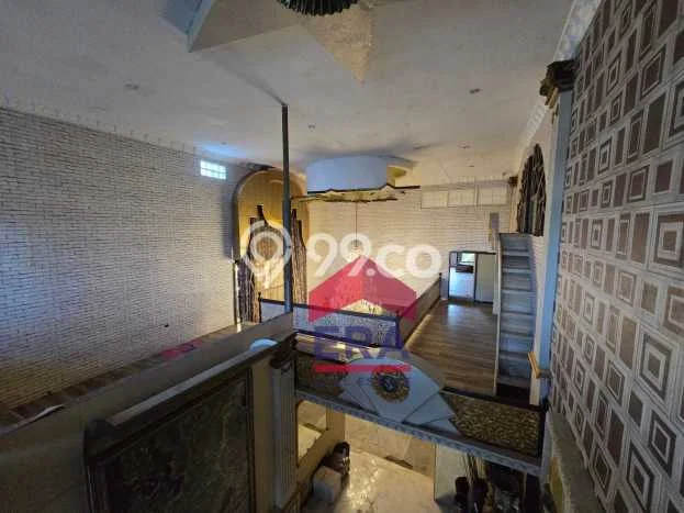 Lokasi strategis! Rumah siap pakai disewakan di Pontianak Selatan LB 460m2 Lokasi strategis! Rumah siap pakai disewakan di Pontianak Selatan LB 460m2