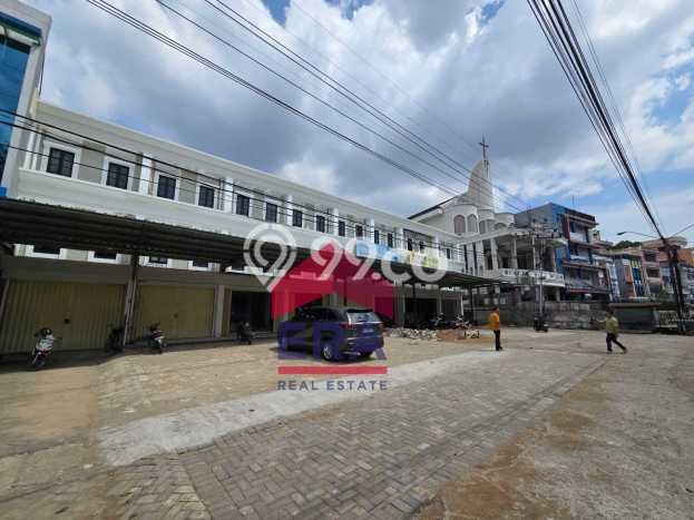 Ruko Dijual di Pontianak Utara LT 178m2, LB 300m2 Solusi Investasi Cerdas Ruko Dijual di Pontianak Utara LT 178m2, LB 300m2 Solusi Investasi Cerdas