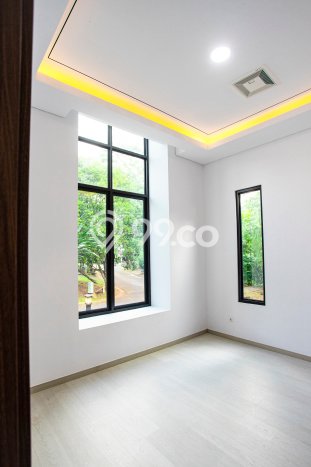 Ready to Use! Premium House LT 261m2 Desain Elegan di BSD Delatinos Ready to Use! Premium House LT 261m2 Desain Elegan di BSD Delatinos