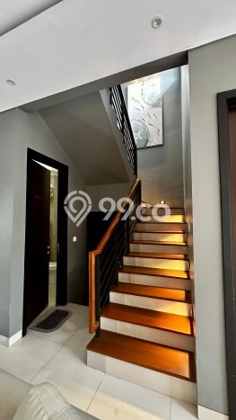 Rumah Elit Modern Tanpa Renovasi di BSD Tangerang Rumah Elit Modern Tanpa Renovasi di BSD Tangerang