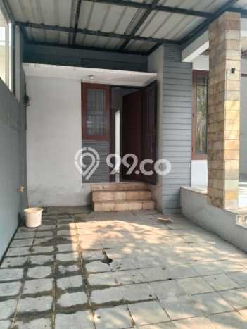 Ready to Use! Premium House LT 200m2 Desain Modern di BSD Ready to Use! Premium House LT 200m2 Desain Modern di BSD