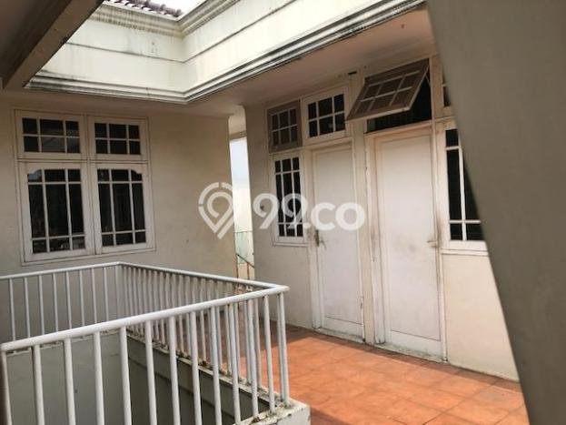 Hunian Mewah LB 918m2 Siap Pakai Desain Elegan di Pondok Indah, Jakarta Selatan Hunian Mewah LB 918m2 Siap Pakai Desain Elegan di Pondok Indah, Jakarta Selatan