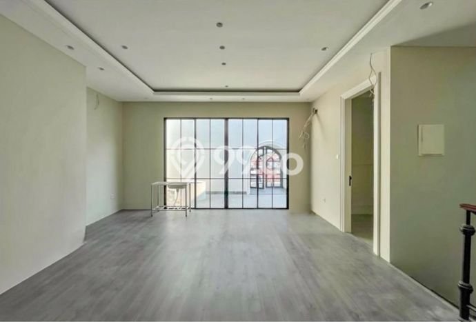 Dijual Rumah Mewah Megah Dengan View Cantik di Permata Buana, Jakarta Barat Dijual Rumah Mewah Megah Dengan View Cantik di Permata Buana, Jakarta Barat