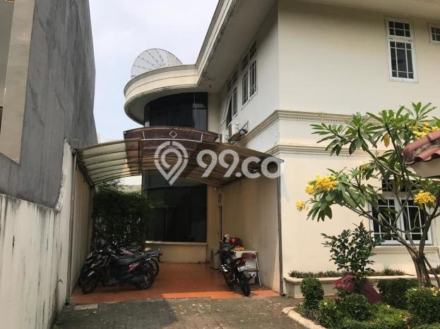 Hunian Mewah LB 918m2 Siap Pakai Desain Elegan di Pondok Indah, Jakarta Selatan Hunian Mewah LB 918m2 Siap Pakai Desain Elegan di Pondok Indah, Jakarta Selatan