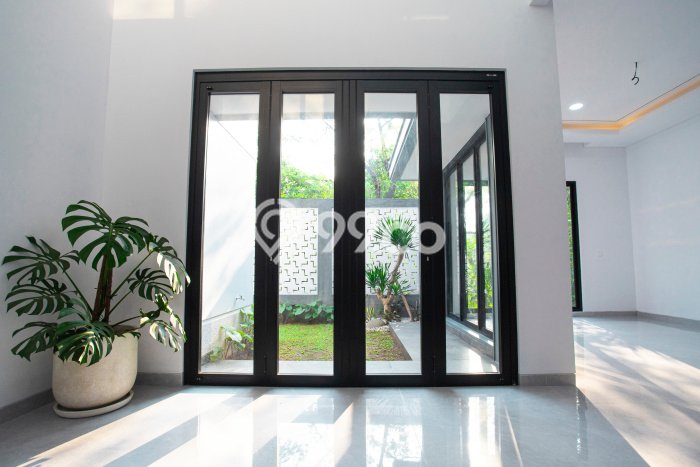 Ready to Use! Premium House LT 261m2 Desain Elegan di BSD Delatinos Ready to Use! Premium House LT 261m2 Desain Elegan di BSD Delatinos