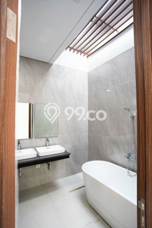 Ready to Use! Premium House LT 261m2 Desain Elegan di BSD Delatinos Ready to Use! Premium House LT 261m2 Desain Elegan di BSD Delatinos