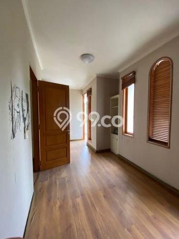 Jual Rumah Mewah Elegan Dengan View Eksklusif di Alam Sutera, Tangerang Jual Rumah Mewah Elegan Dengan View Eksklusif di Alam Sutera, Tangerang