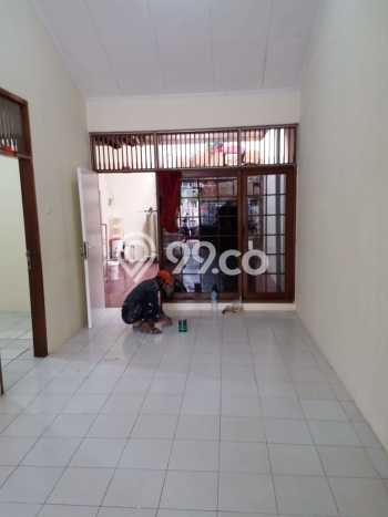 For Sale Rumah 2 Kamar Lokasi Ideal Nyaman dan Strategis di Kembangan For Sale Rumah 2 Kamar Lokasi Ideal Nyaman dan Strategis di Kembangan