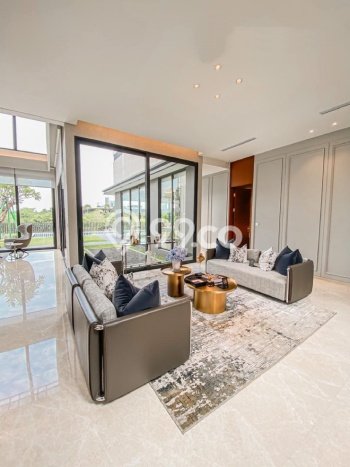 Jual Rumah Mewah Megah Dengan View Eksklusif di BSD, Tangerang Jual Rumah Mewah Megah Dengan View Eksklusif di BSD, Tangerang