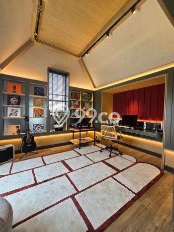Rumah Elit Modern Tanpa Renovasi di Gading Serpong Tangerang Rumah Elit Modern Tanpa Renovasi di Gading Serpong Tangerang
