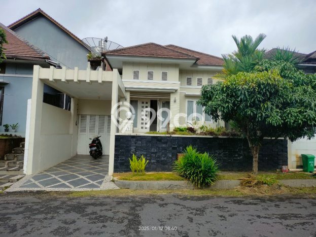 Hunian Cantik Minimalis Lb 200m2 di Cikole, Sukabumi Hunian Cantik Minimalis Lb 200m2 di Cikole, Sukabumi