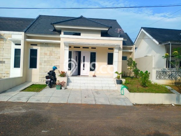 Dijual Rumah 3 Kamar Lokasi Strategis Nyaman dan Strategis di Cisaat Dijual Rumah 3 Kamar Lokasi Strategis Nyaman dan Strategis di Cisaat