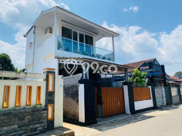 For Sale Rumah 3 Kamar Lokasi Ideal Bagus dan Strategis di Cisaat For Sale Rumah 3 Kamar Lokasi Ideal Bagus dan Strategis di Cisaat