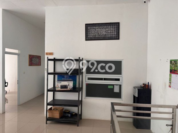 Area Ramai! Ruko Dijual di Cisaat untuk Bisnis Luas Bangunan 90m2 Area Ramai! Ruko Dijual di Cisaat untuk Bisnis Luas Bangunan 90m2