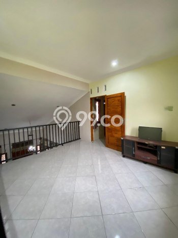 For Sale Rumah 4 Kamar Lokasi Ideal Bagus dan Strategis di Cisaat For Sale Rumah 4 Kamar Lokasi Ideal Bagus dan Strategis di Cisaat