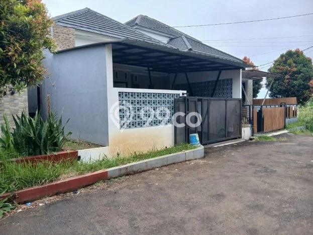 Dijual Rumah Minimalis Bagus Punya 3 KT di Cikole Sukabumi SHM Dijual Rumah Minimalis Bagus Punya 3 KT di Cikole Sukabumi SHM