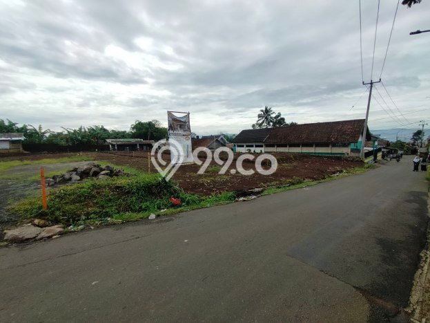 Kavling Tanah di Cikole Dijual Luas 93m2 Legalitas - Kavling Tanah di Cikole Dijual Luas 93m2 Legalitas -