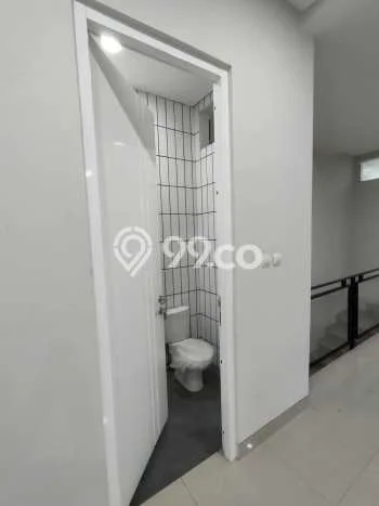 Rumah Minimalis 4 KT di Taman Holis Indah Bandung Unfurnished Rumah Minimalis 4 KT di Taman Holis Indah Bandung Unfurnished