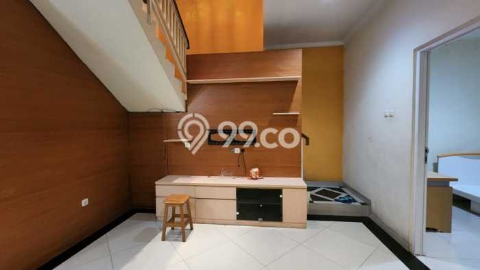 BEST DEAL! Rumah Siap Huni di Grand Wisata, Luas 180m² Bangunan 200m² BEST DEAL! Rumah Siap Huni di Grand Wisata, Luas 180m² Bangunan 200m²