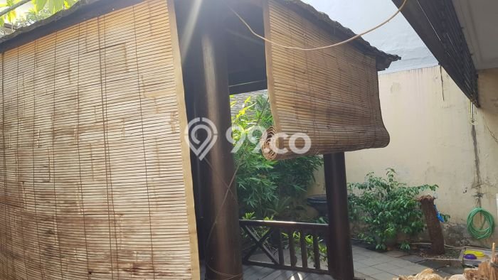 Rumah SUPER MEWAH! area Grand Wisata, Bekasi, LT 180m² Bangunan 158m², HARGA SPESIAL Rumah SUPER MEWAH! area Grand Wisata, Bekasi, LT 180m² Bangunan 158m², HARGA SPESIAL