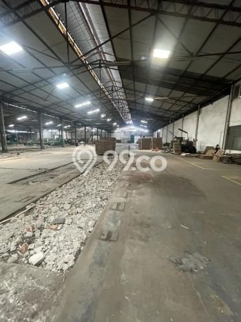 Disewakan Gudang di Pasar Kemis, Luas 5760m², Area Berkembang Disewakan Gudang di Pasar Kemis, Luas 5760m², Area Berkembang