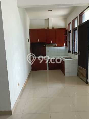 Rumah Modern 5 KT LT 216m2 di Kemang Pratama Rumah Modern 5 KT LT 216m2 di Kemang Pratama