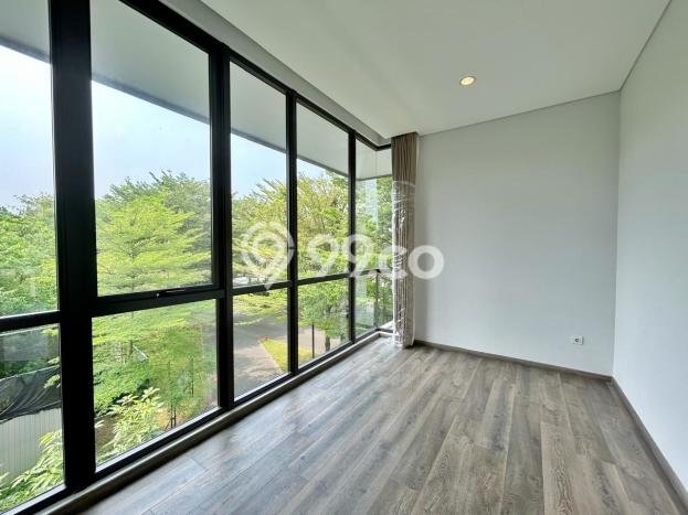 Rumah Elit Modern Tanpa Renovasi di Lebak Bulus Jakarta Selatan Rumah Elit Modern Tanpa Renovasi di Lebak Bulus Jakarta Selatan