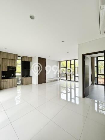 Rumah Elit Modern Tanpa Renovasi di Lebak Bulus Jakarta Selatan Rumah Elit Modern Tanpa Renovasi di Lebak Bulus Jakarta Selatan