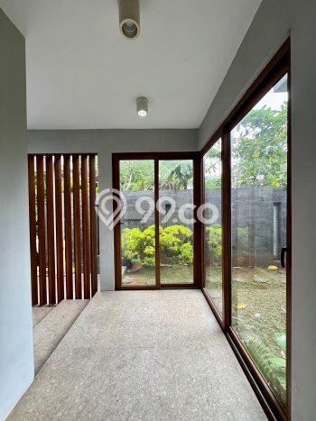 Ready to Use! Premium House LT 330m2 Desain Elegan di Pangkalan Jati Ready to Use! Premium House LT 330m2 Desain Elegan di Pangkalan Jati