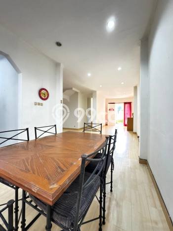 Rumah Elit Modern Siap Huni di Lebak Bulus Jakarta Selatan Rumah Elit Modern Siap Huni di Lebak Bulus Jakarta Selatan