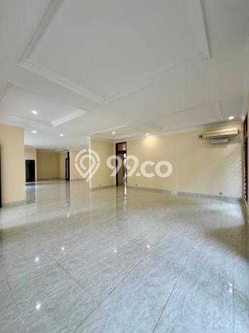 Disewakan Rumah Nyaman LT 1400m2 / LB 750m2 di Kemang, Jakarta Selatan Disewakan Rumah Nyaman LT 1400m2 / LB 750m2 di Kemang, Jakarta Selatan