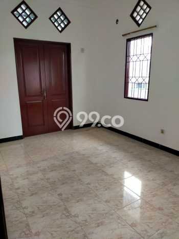 For Sale! Luxury House LT 254m2 Desain Elegan di Kemang Pratama For Sale! Luxury House LT 254m2 Desain Elegan di Kemang Pratama