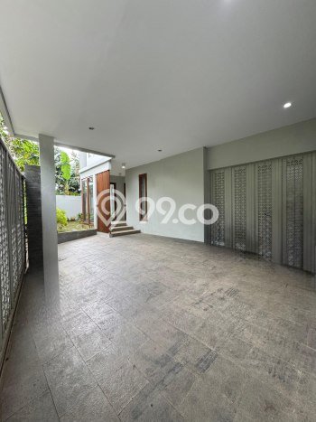 Ready to Use! Premium House LT 330m2 Desain Elegan di Pangkalan Jati Ready to Use! Premium House LT 330m2 Desain Elegan di Pangkalan Jati