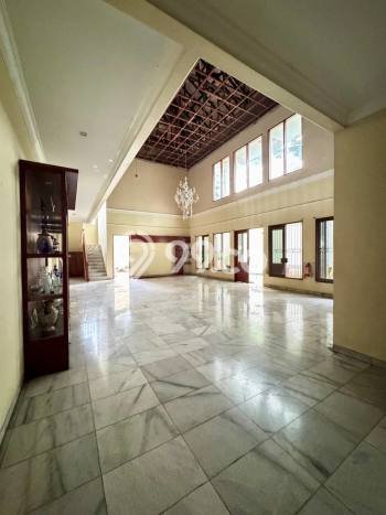 Siap Huni Rumah Mewah 6 Kamar di Cilandak Dekat ke Mana Saja Siap Huni Rumah Mewah 6 Kamar di Cilandak Dekat ke Mana Saja