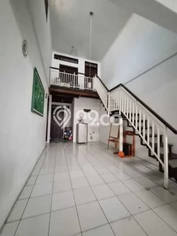 Kos-kosan Dijual di Kebayoran Baru, Jakarta Selatan dengan 10 Kamar Tidur, 5 Kamar Mandi Kos-kosan Dijual di Kebayoran Baru, Jakarta Selatan dengan 10 Kamar Tidur, 5 Kamar Mandi