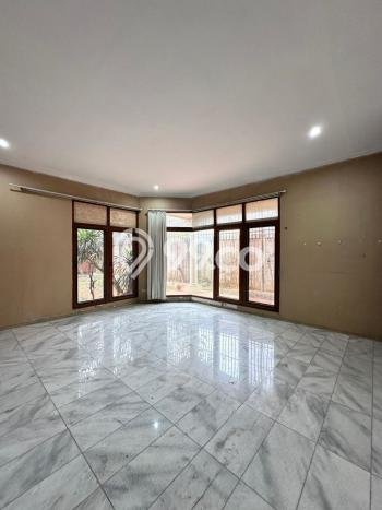 Dijual Hunian Mewah dengan Fasilitas Sekitar Komplit di Cilandak, Jakarta Selatan Dijual Hunian Mewah dengan Fasilitas Sekitar Komplit di Cilandak, Jakarta Selatan