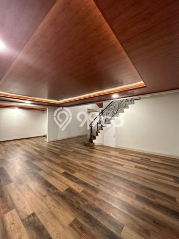Rumah Elit LB 202m2 Siap Huni Desain Elegan di Pondok Indah, Jakarta Selatan Rumah Elit LB 202m2 Siap Huni Desain Elegan di Pondok Indah, Jakarta Selatan