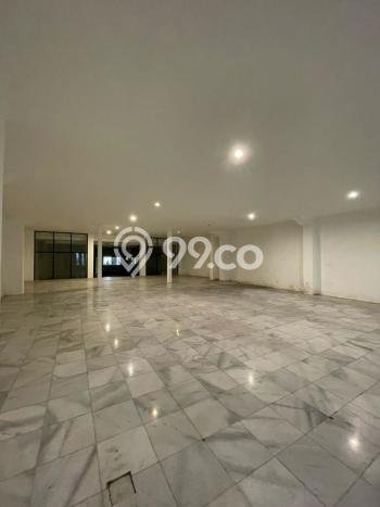 Dijual! Kantor di Salemba Jakarta Pusat LT 712m2 / LB 1850m2 Kawasan Strategis Dijual! Kantor di Salemba Jakarta Pusat LT 712m2 / LB 1850m2 Kawasan Strategis