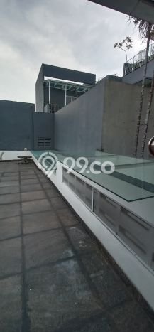 Unit Komersial Dijual di Senopati Jakarta Selatan Luas Tanah 264m2, Luas Bangunan 192m2 Unit Komersial Dijual di Senopati Jakarta Selatan Luas Tanah 264m2, Luas Bangunan 192m2